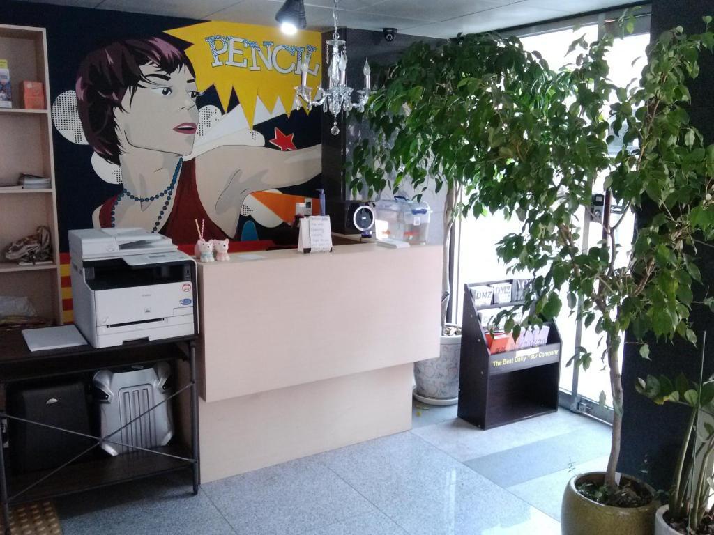 Hongdae Pencil Guesthouse Сеул Екстер'єр фото