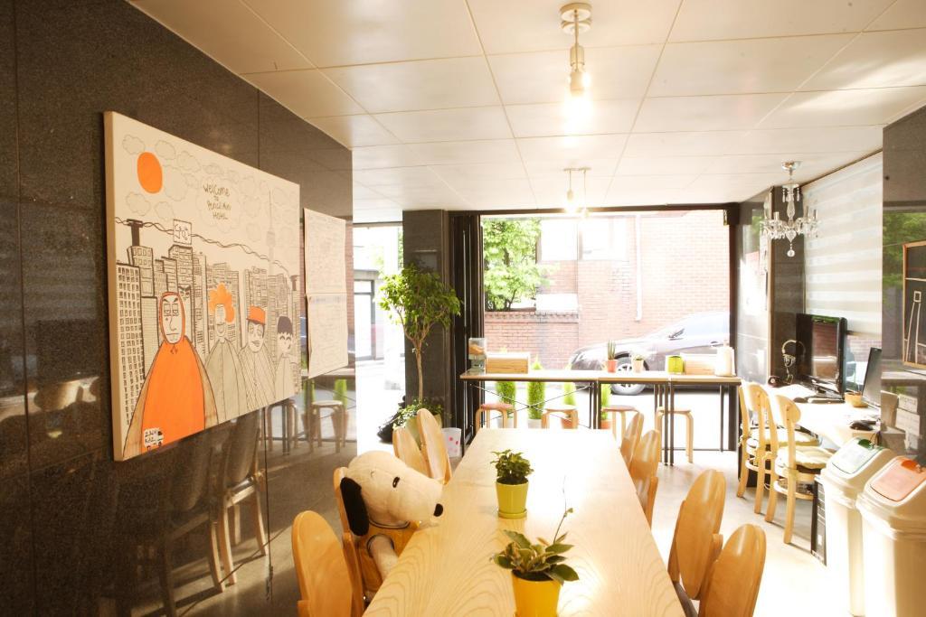 Hongdae Pencil Guesthouse Сеул Екстер'єр фото