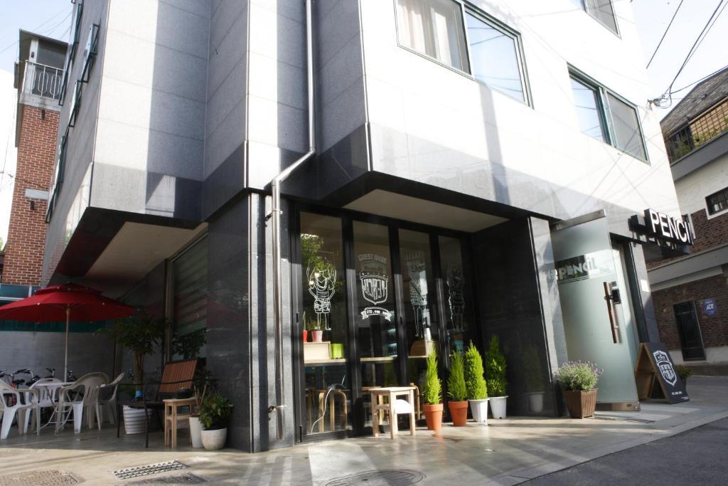 Hongdae Pencil Guesthouse Сеул Екстер'єр фото