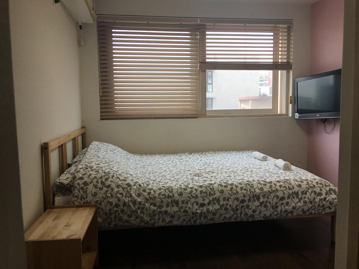 Hongdae Pencil Guesthouse Сеул Екстер'єр фото