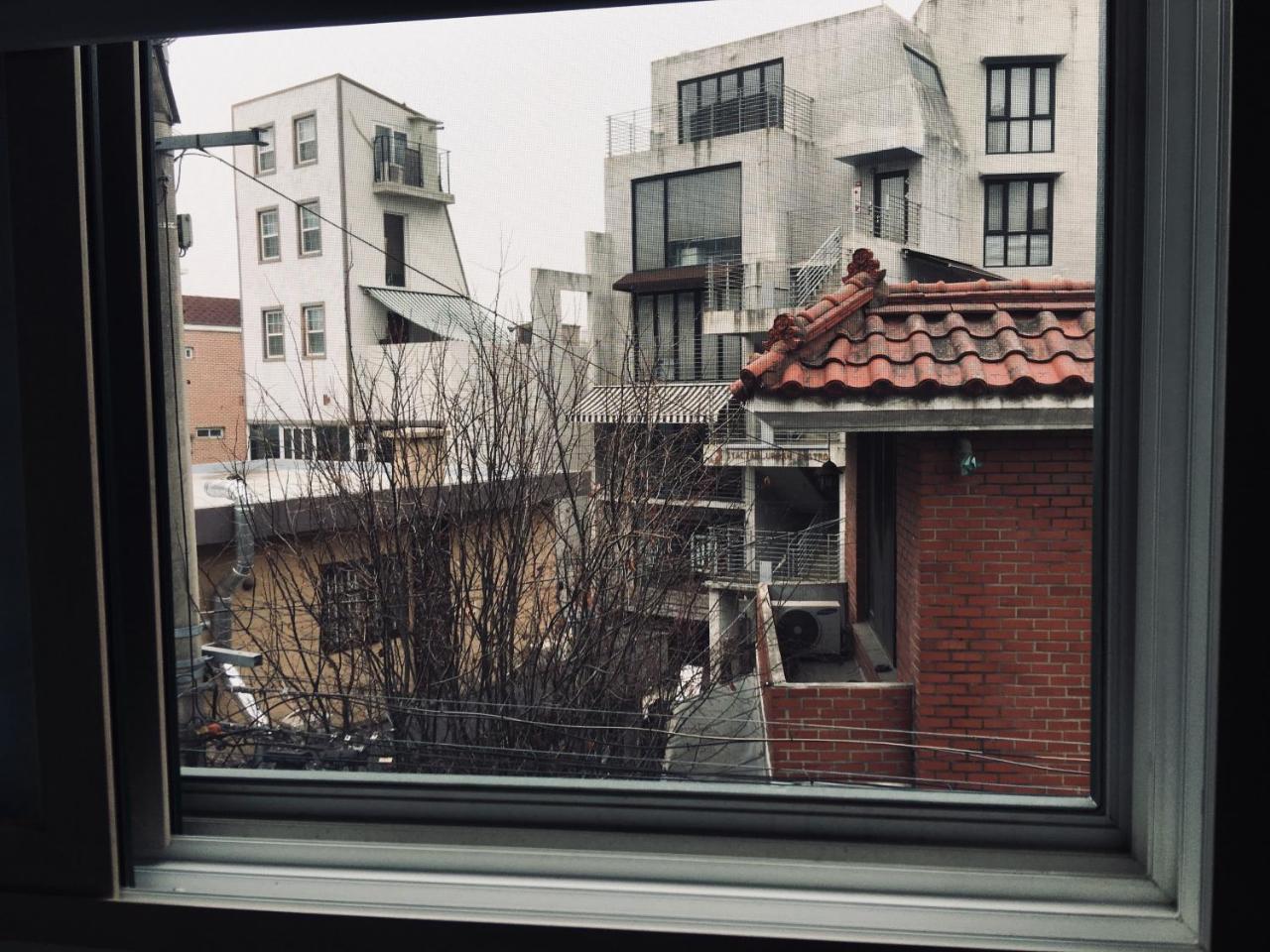 Hongdae Pencil Guesthouse Сеул Екстер'єр фото