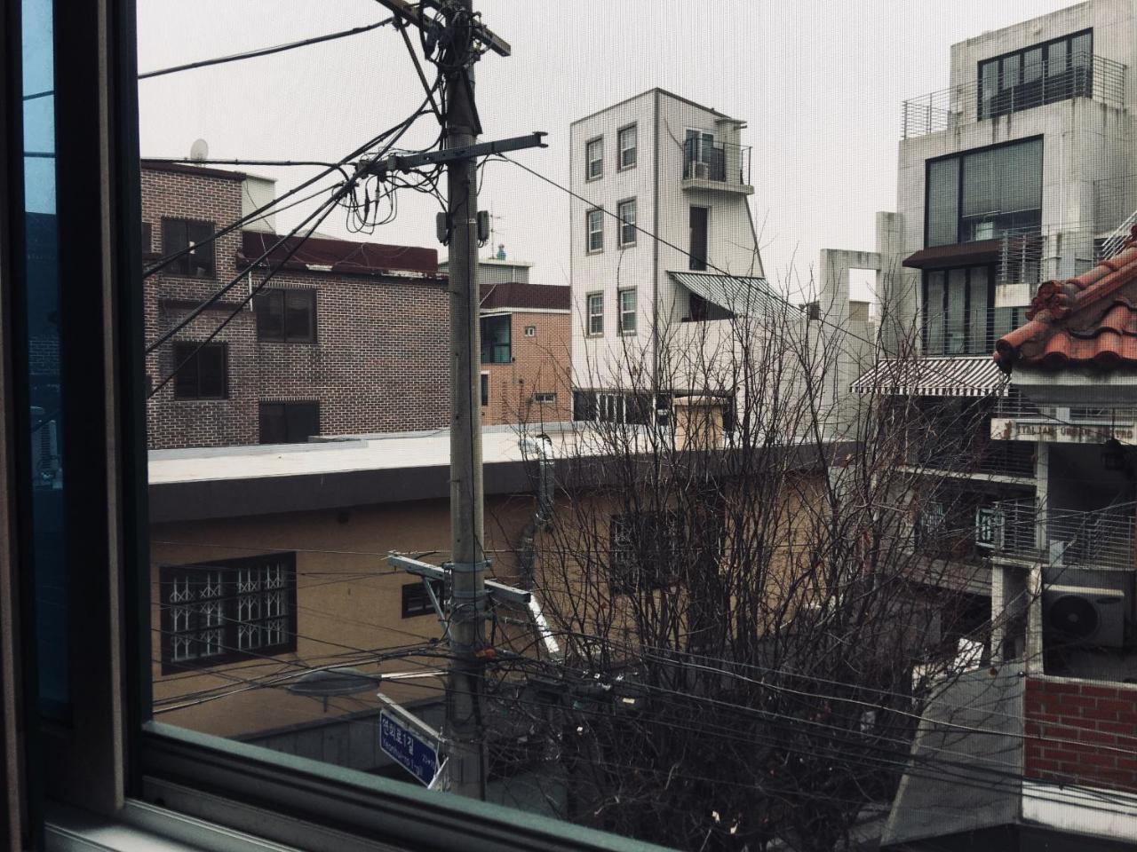 Hongdae Pencil Guesthouse Сеул Екстер'єр фото
